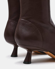 XENA BURGUNDY