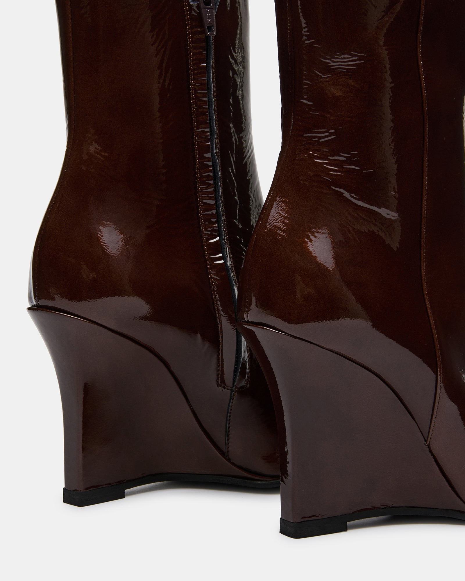 EVOQUE BROWN PATENT