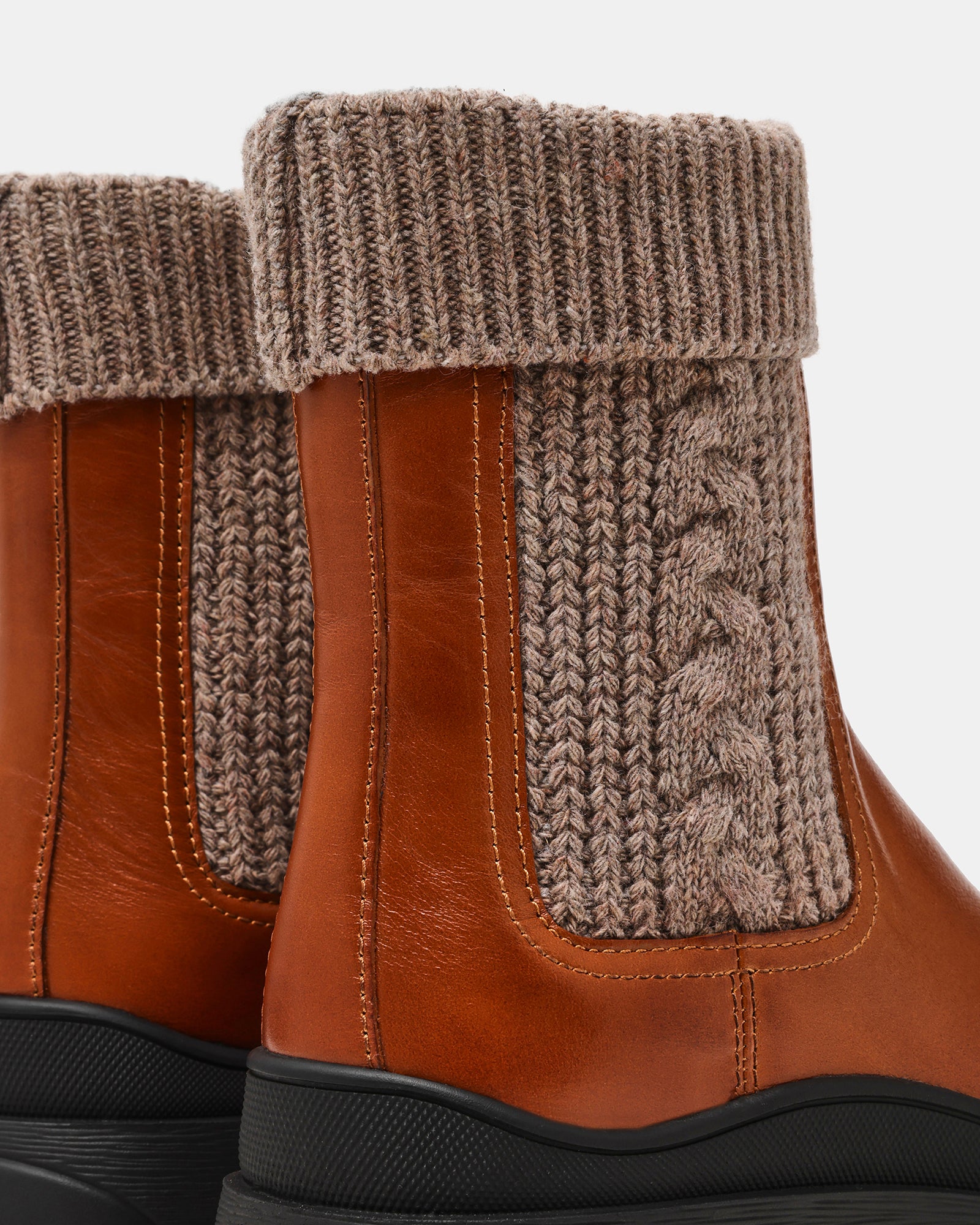 SADLEY COGNAC LEATHER