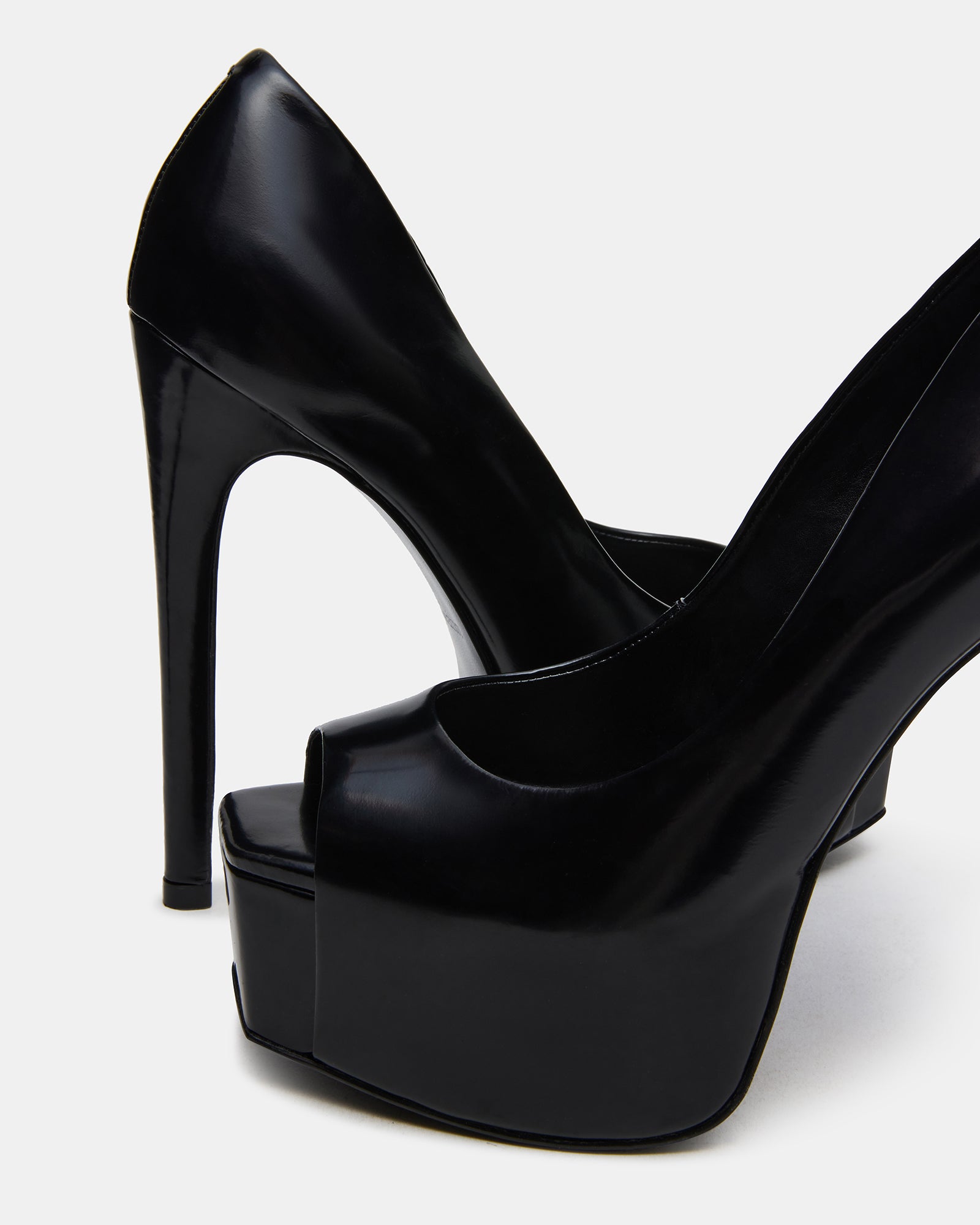 STELAN BLACK LEATHER